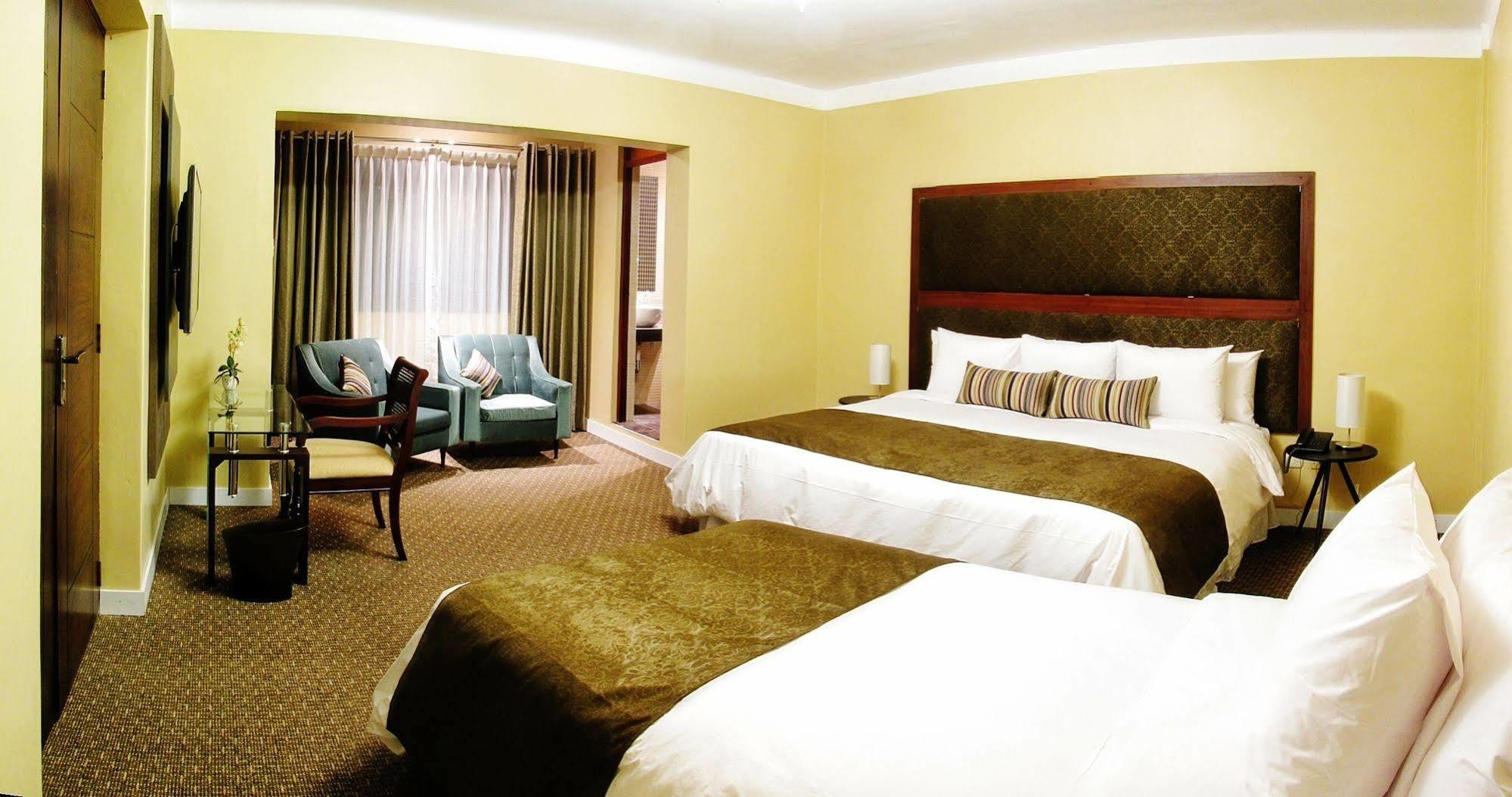 Los Leones Hotel Boutique Yanahuara Екстериор снимка